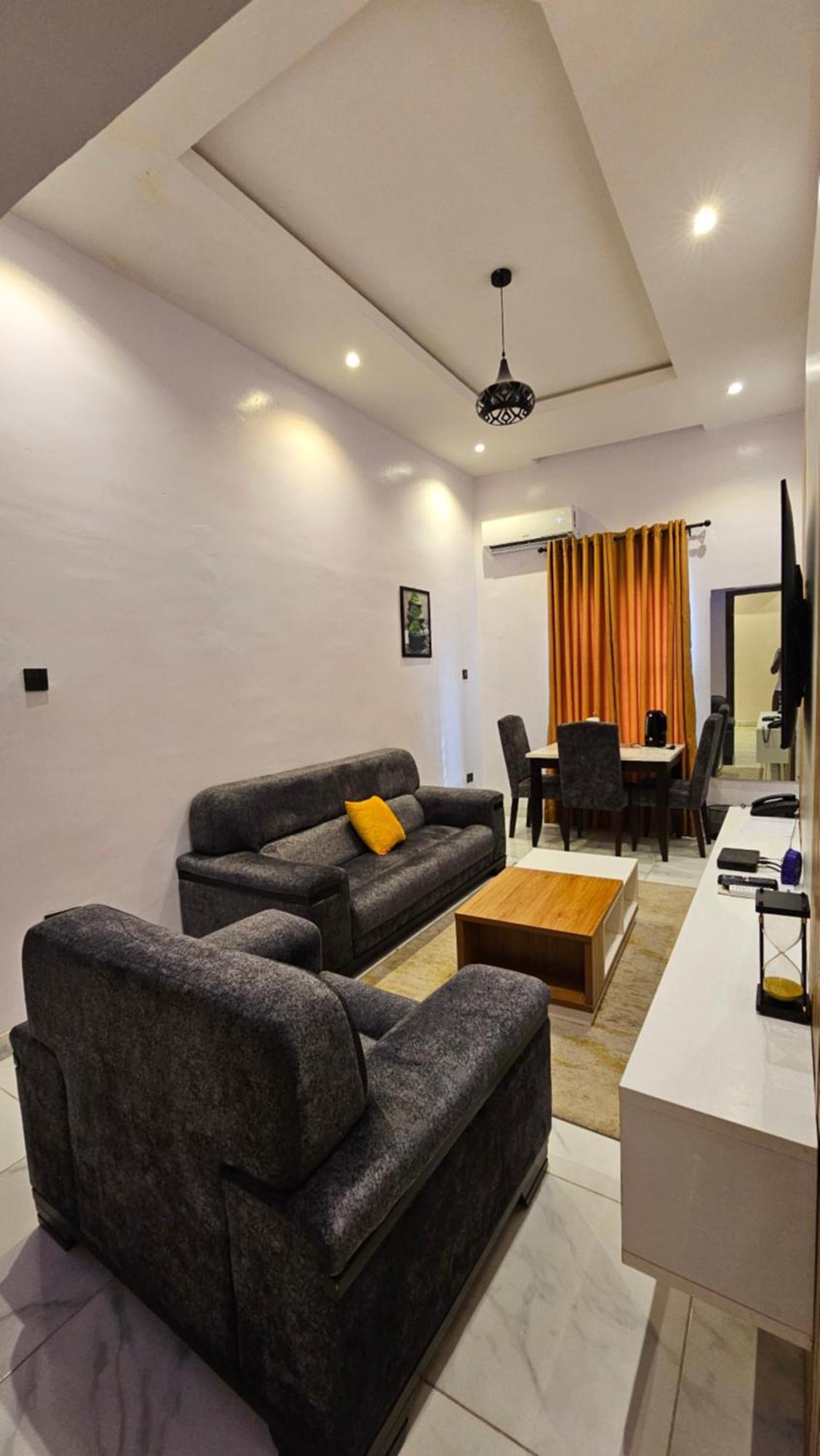 Sapphire Residences By Crystal Ikeja Extérieur photo